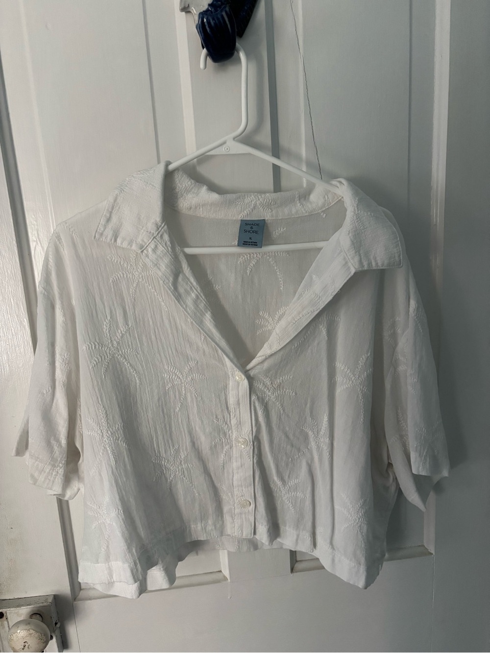 Shade & Shore White Embroidered Button-Down Crop Shirt